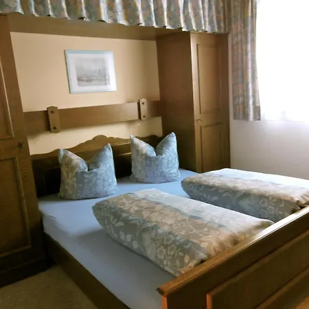 Haus Sonja דירה זיפלד אין טירול